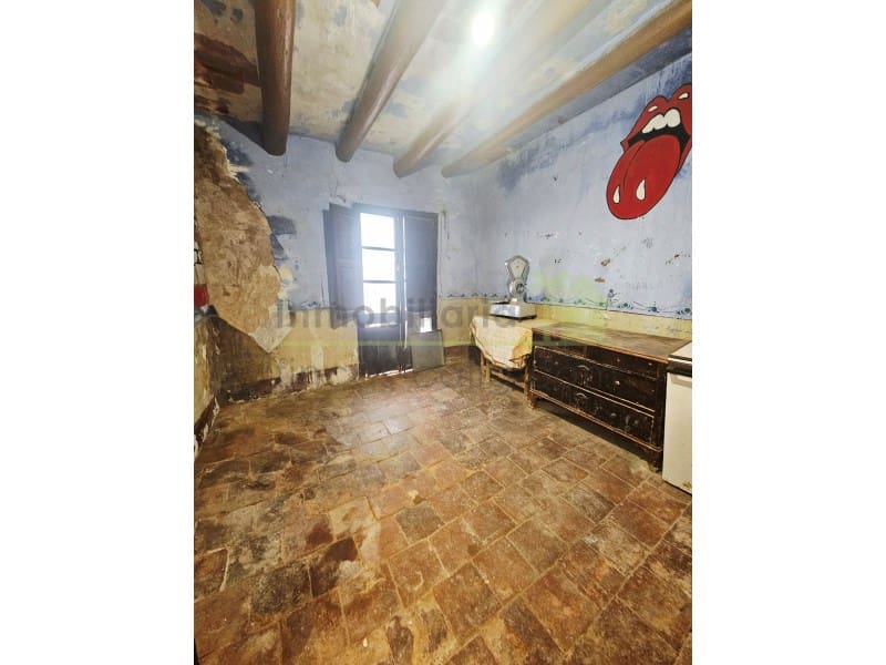 5 camera da letto Casa in vendita in Calig - 65.000 € (Rif: 9568951)