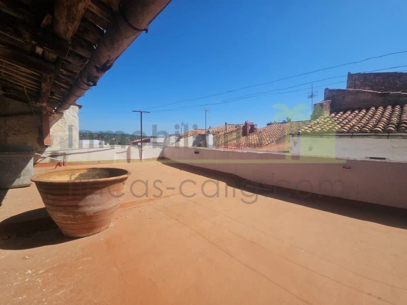 5 camera da letto Casa in vendita in Calig - 65.000 € (Rif: 9568951)