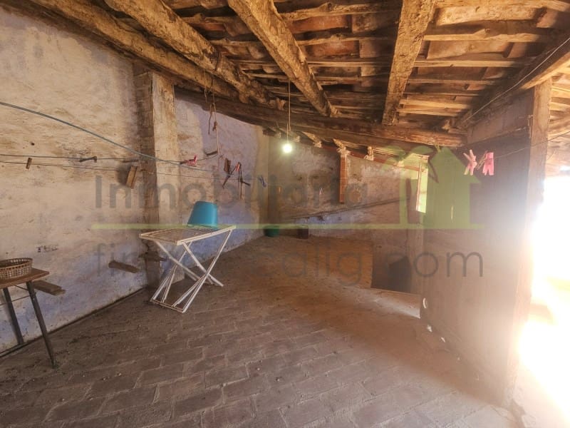 5 camera da letto Casa in vendita in Calig - 65.000 € (Rif: 9568951)