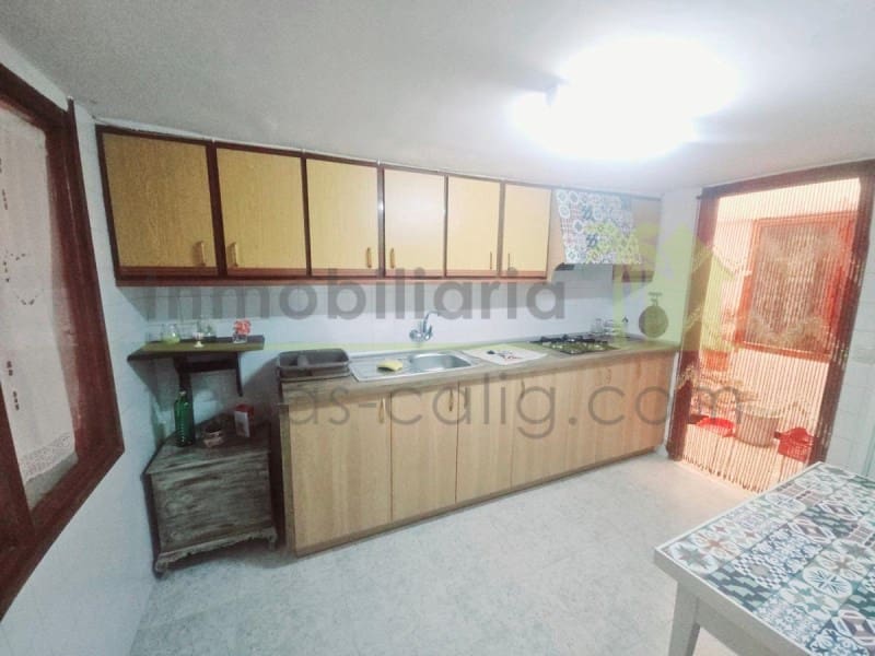 4 Zimmer Haus zu verkaufen in Calig mit Garage - 139.000 € (Ref: 9568952)