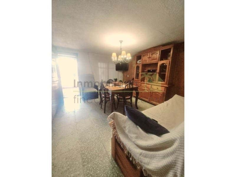 4 Zimmer Haus zu verkaufen in Calig mit Garage - 139.000 € (Ref: 9568952)