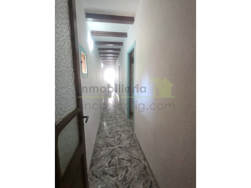 4 Zimmer Haus zu verkaufen in Calig mit Garage - 139.000 € (Ref: 9568952)