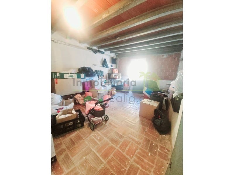 4 Zimmer Haus zu verkaufen in Calig mit Garage - 139.000 € (Ref: 9568952)