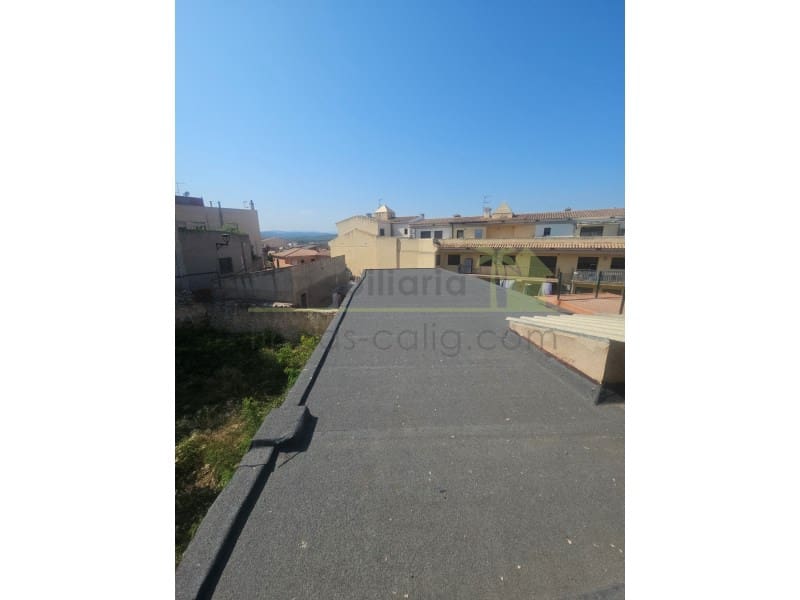 4 Zimmer Haus zu verkaufen in Calig mit Garage - 139.000 € (Ref: 9568952)