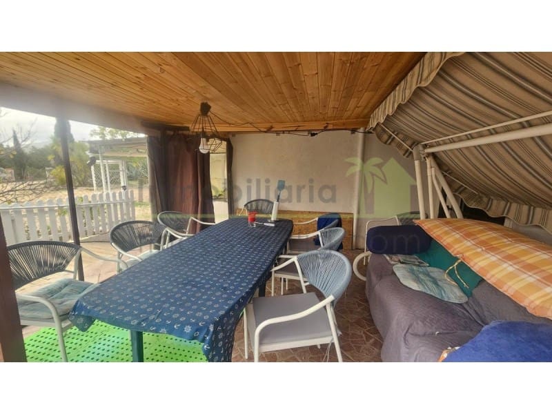 5 soveværelse Finca/Landehus til salg i Cervera del Maestre / Cervera del Maestrat med swimmingpool - € 125.000 (Ref: 9591463)