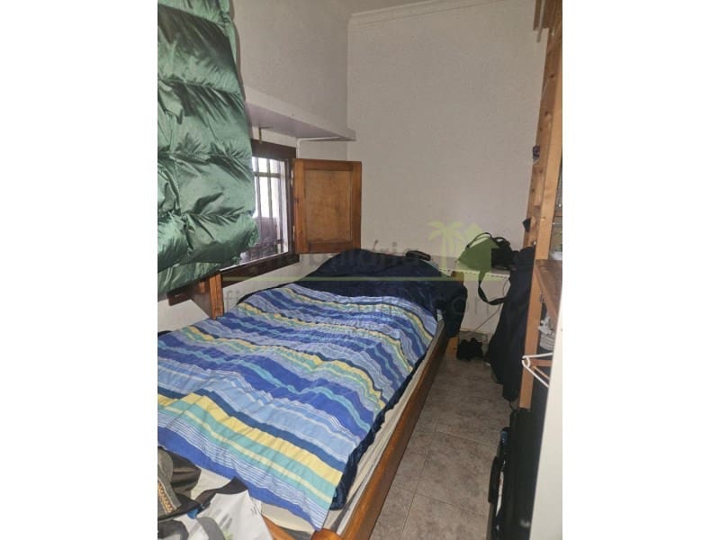 5 soveværelse Finca/Landehus til salg i Cervera del Maestre / Cervera del Maestrat med swimmingpool - € 125.000 (Ref: 9591463)