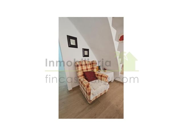 4 makuuhuone Omakotitalo myytävänä paikassa Sant Jordi - 166 000 € (Ref: 9591468)