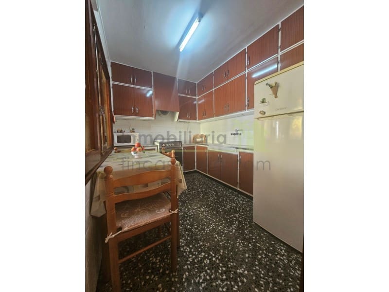 3 bedroom Villa for sale in Calig with garage - € 155,000 (Ref: 9591474)