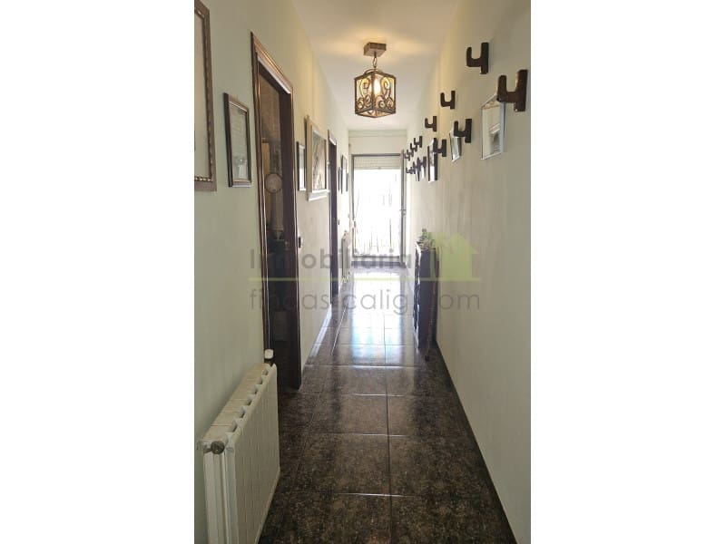 7 Zimmer Haus zu verkaufen in Calig mit Garage - 210.000 € (Ref: 9684113)