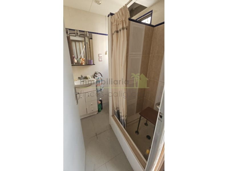 7 Zimmer Haus zu verkaufen in Calig mit Garage - 210.000 € (Ref: 9684113)