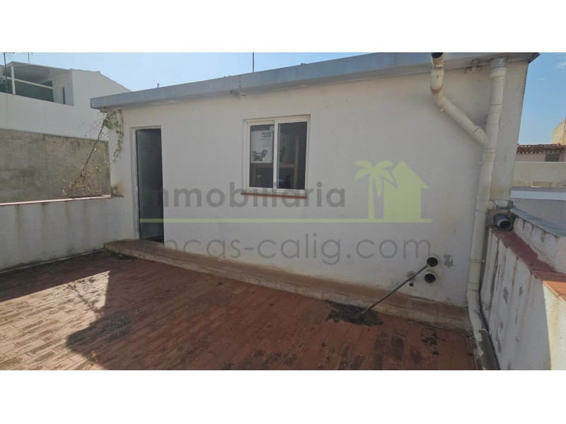 7 Zimmer Haus zu verkaufen in Calig mit Garage - 210.000 € (Ref: 9684113)