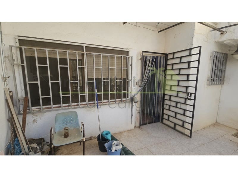 7 Zimmer Haus zu verkaufen in Calig mit Garage - 210.000 € (Ref: 9684113)