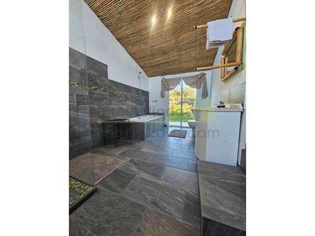 5 bedroom Finca/Country House for sale in Cervera del Maestre / Cervera del Maestrat - € 199,000 (Ref: 9747779)