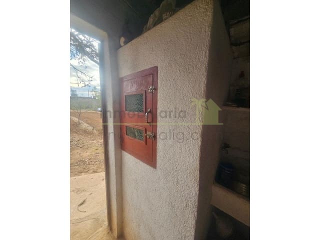 Mark till salu i Ulldecona - 25 000 € (Ref: 9758832)