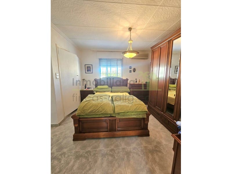 Chalet de 2 habitaciones en Vinaròs en venta con garaje - 249.000 € (Ref: 9820333)