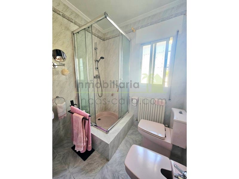 Chalet de 2 habitaciones en Vinaròs en venta con garaje - 249.000 € (Ref: 9820333)