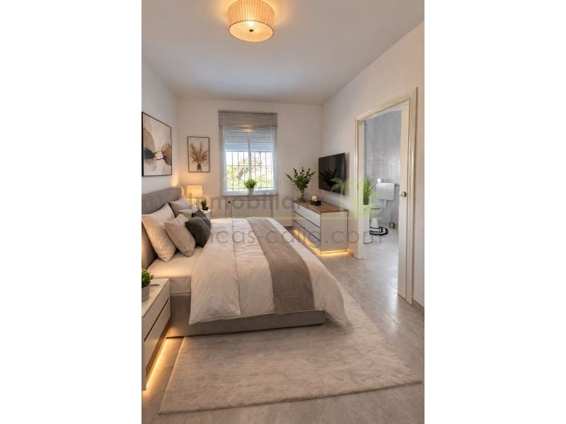 Chalet de 2 habitaciones en Vinaròs en venta con garaje - 249.000 € (Ref: 9820333)