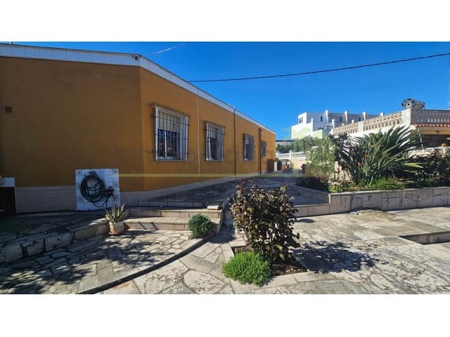Chalet de 2 habitaciones en Vinaròs en venta con garaje - 249.000 € (Ref: 9820333)