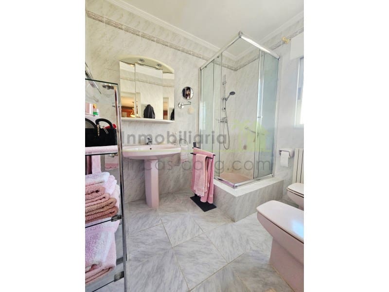 Chalet de 2 habitaciones en Vinaròs en venta con garaje - 249.000 € (Ref: 9820333)