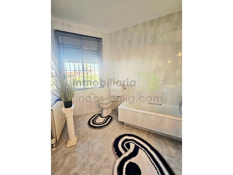 Chalet de 2 habitaciones en Vinaròs en venta con garaje - 249.000 € (Ref: 9820333)