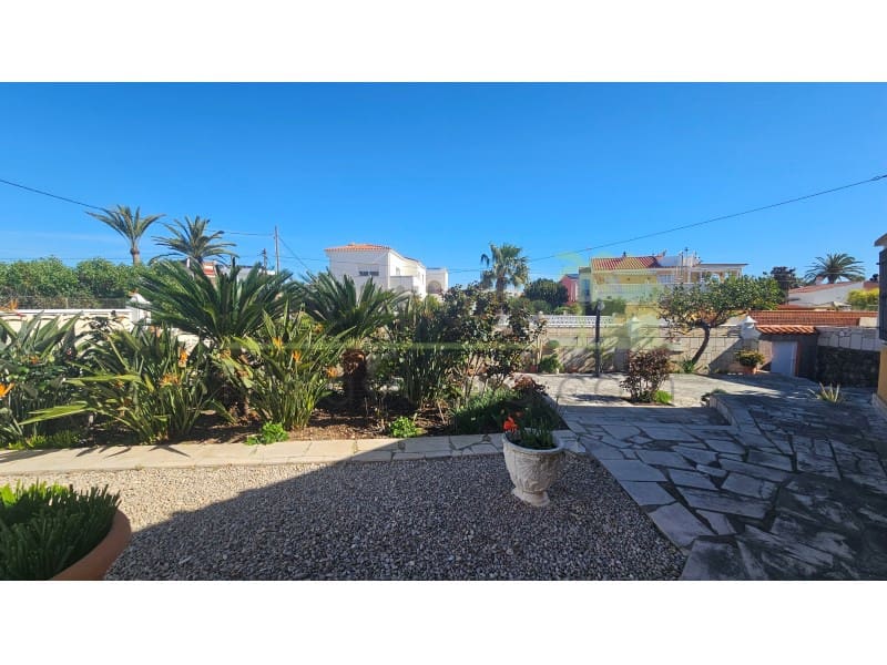 Chalet de 2 habitaciones en Vinaròs en venta con garaje - 249.000 € (Ref: 9820333)
