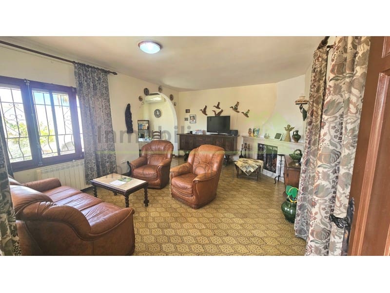 3 bedroom Villa for sale in Vinaros - € 375,000 (Ref: 9907010)