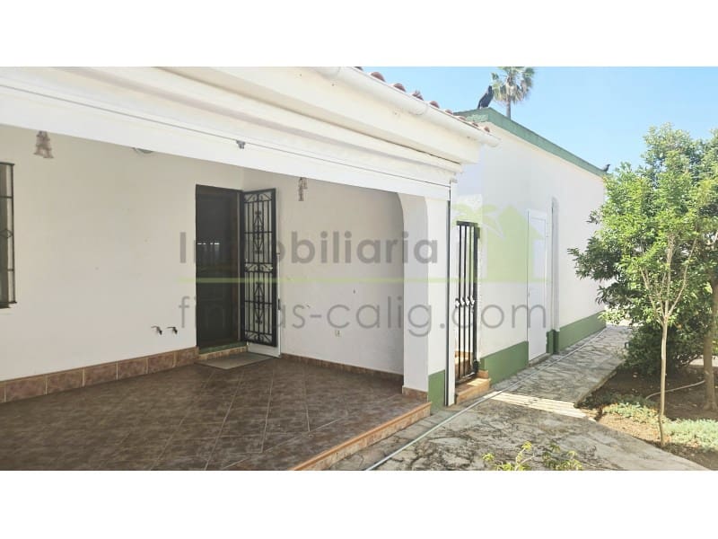 3 bedroom Villa for sale in Vinaros - € 375,000 (Ref: 9907010)