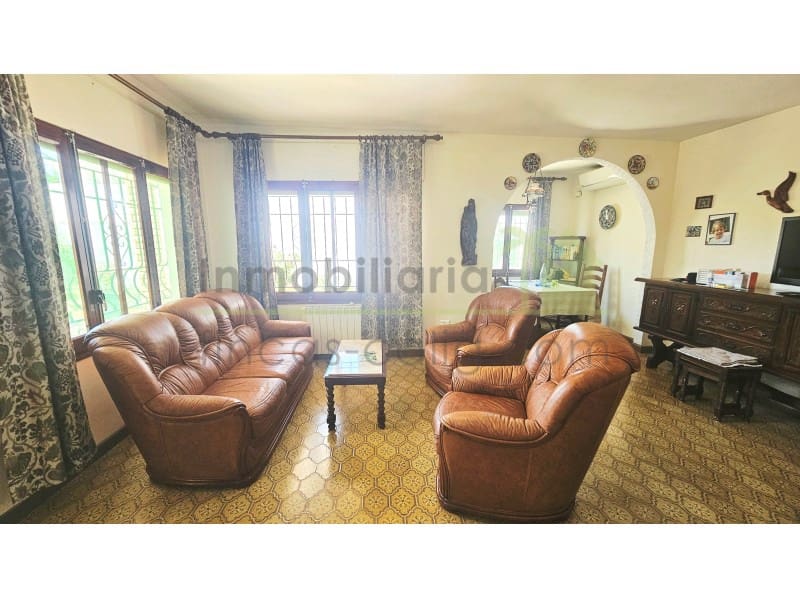 3 bedroom Villa for sale in Vinaros - € 375,000 (Ref: 9907010)