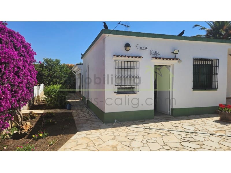 3 bedroom Villa for sale in Vinaros - € 375,000 (Ref: 9907010)