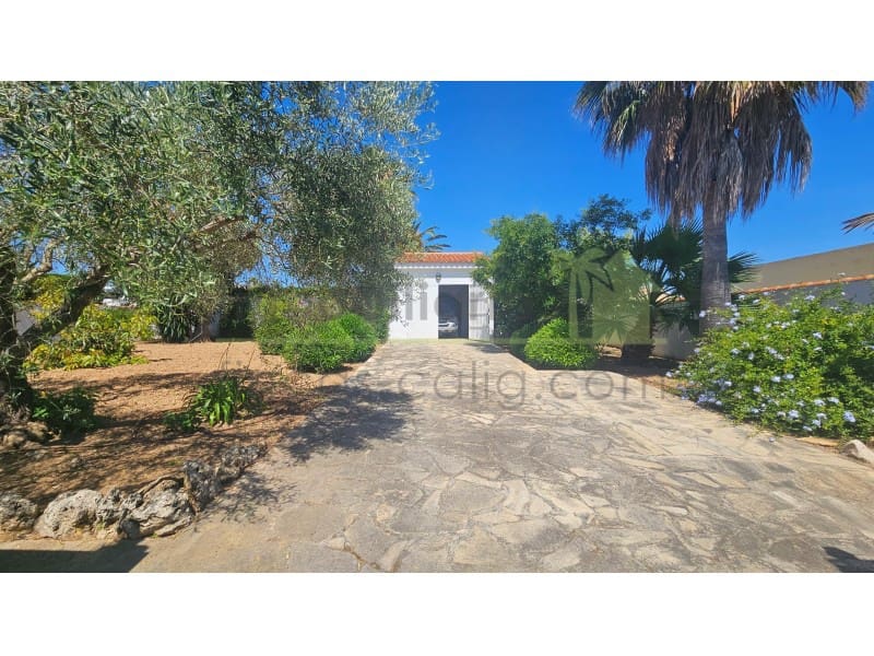 3 bedroom Villa for sale in Vinaros - € 375,000 (Ref: 9907010)