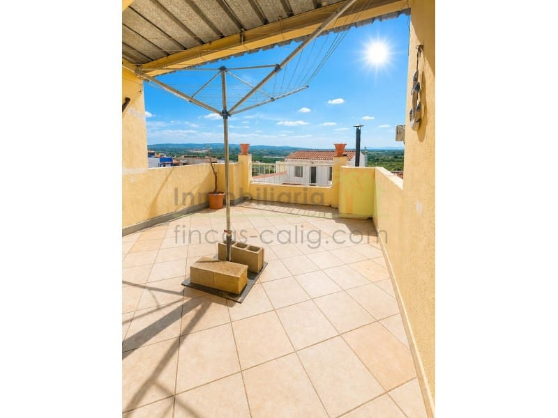 4 Zimmer Haus zu verkaufen in Calig mit Garage - 135.000 € (Ref: 9999578)
