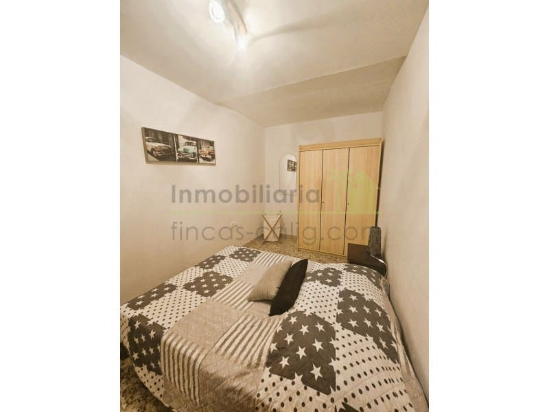 4 Zimmer Haus zu verkaufen in Calig mit Garage - 135.000 € (Ref: 9999578)