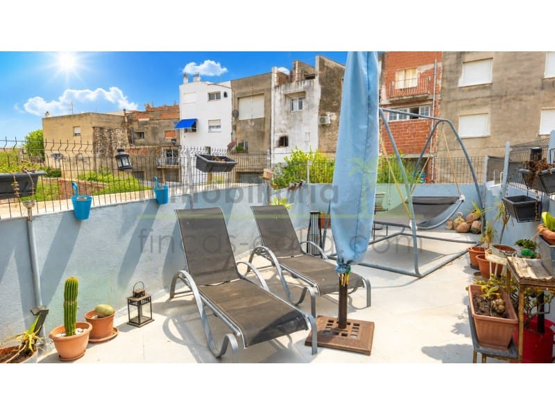 4 Zimmer Haus zu verkaufen in Calig mit Garage - 135.000 € (Ref: 9999578)