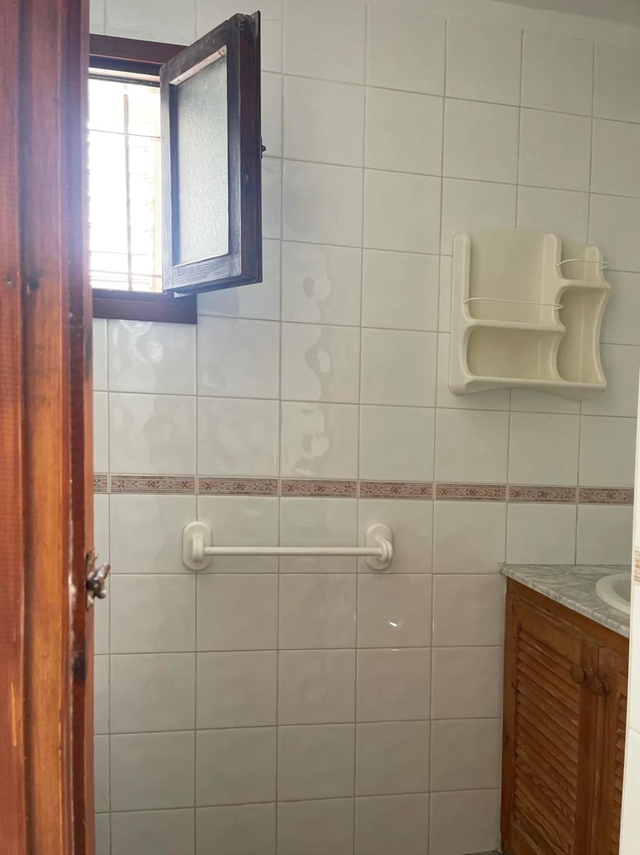 2 bedroom Terraced Villa for rent in Cala Tarida - € 2,500 (Ref: 10111056)