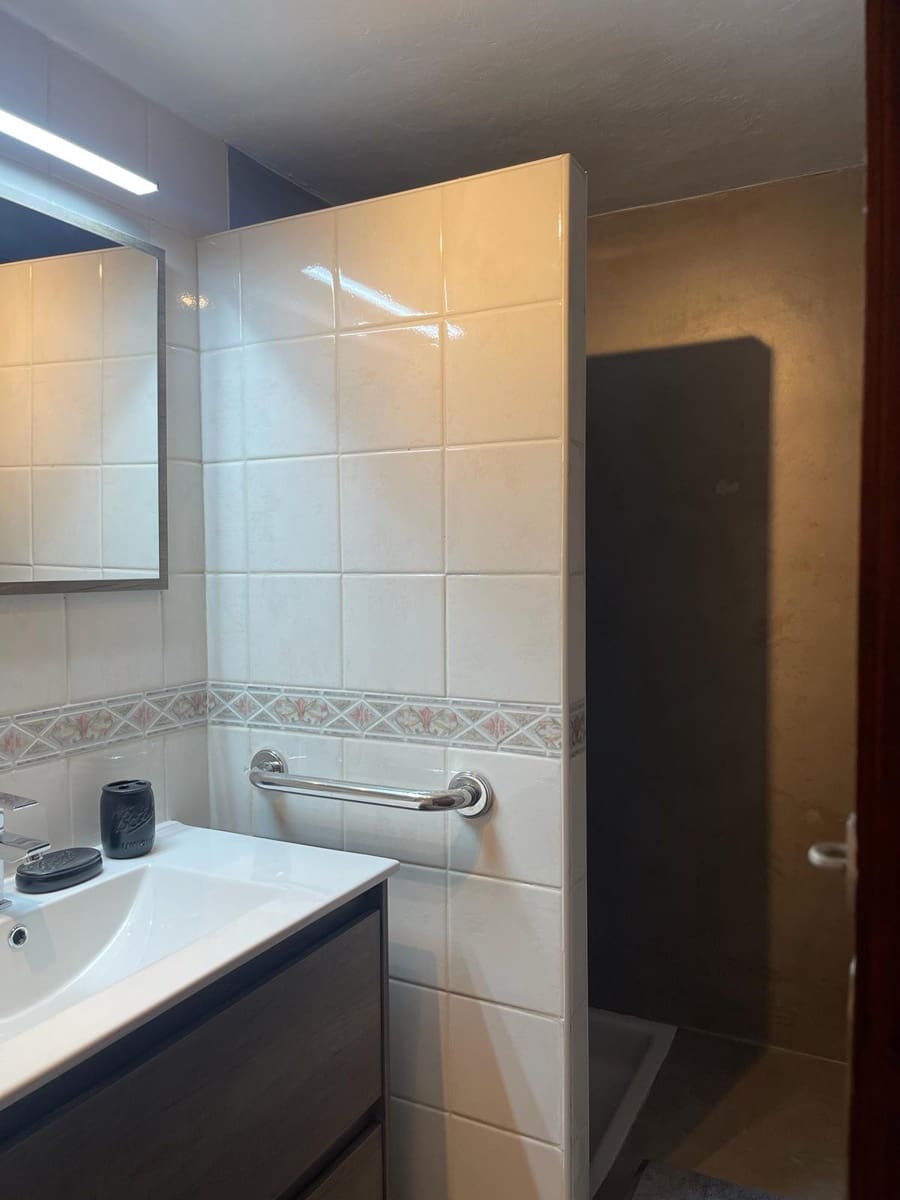 2 bedroom Terraced Villa for rent in Cala Tarida - € 2,500 (Ref: 10111056)