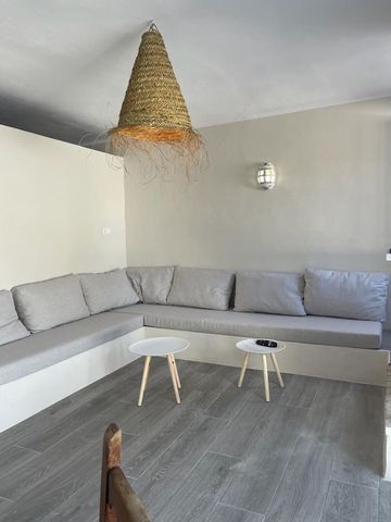 2 bedroom Terraced Villa for rent in Cala Tarida, San Jose / Sant Josep de Sa Talaia - € 2,500 (Ref: 10111056)