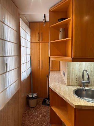 4 sovrum Lägenhet att hyra i Ibiza stad - 2 500 € (Ref: 10118661)