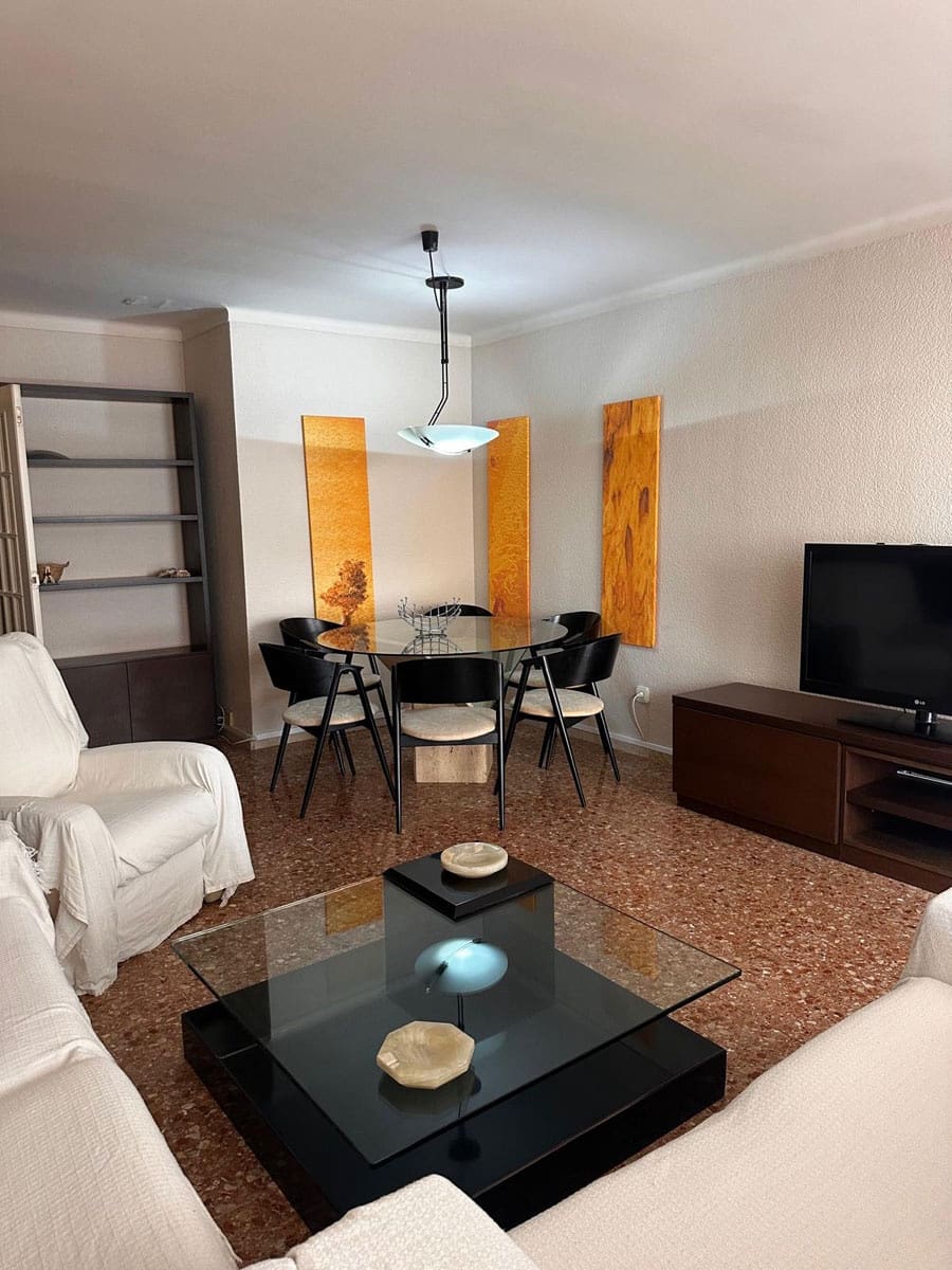 4 soveværelse Lejlighed til leje i Ibiza by - € 2.500 (Ref: 10118661)