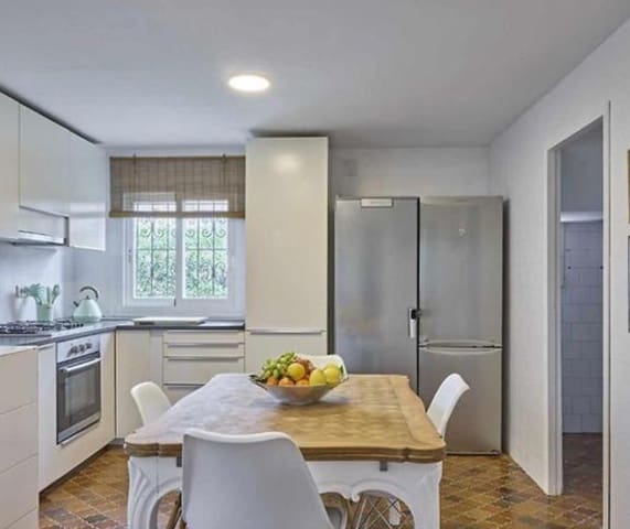 8 makuuhuone Omakotitalo myytävänä paikassa Sant Jordi de Ses Salines, San Jose / Sant Josep de Sa Talaia mukana uima-altaan 
autotalli - 2 290 000 € (Ref: 10118688)
