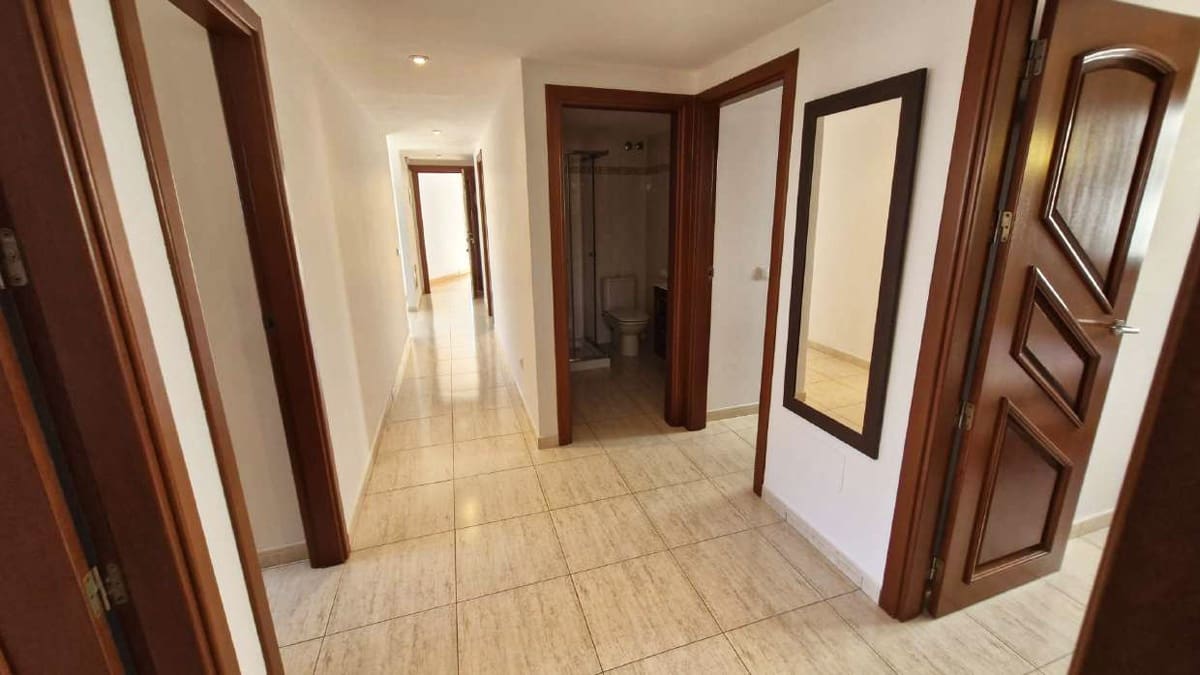 4 Zimmer Wohnung zu verkaufen in Ibiza / Eivissa Stadt mit Garage - 550.000 € (Ref: 8941060)