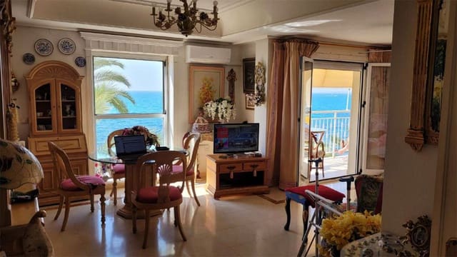 3 makuuhuone Huoneisto myytävänä paikassa Las Piscinas Naturales, Torrevieja mukana 
autotalli - 460 000 € (Ref: 8980781)