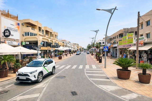 Butik til leje i Ibiza by - € 7.500 (Ref: 9534158)