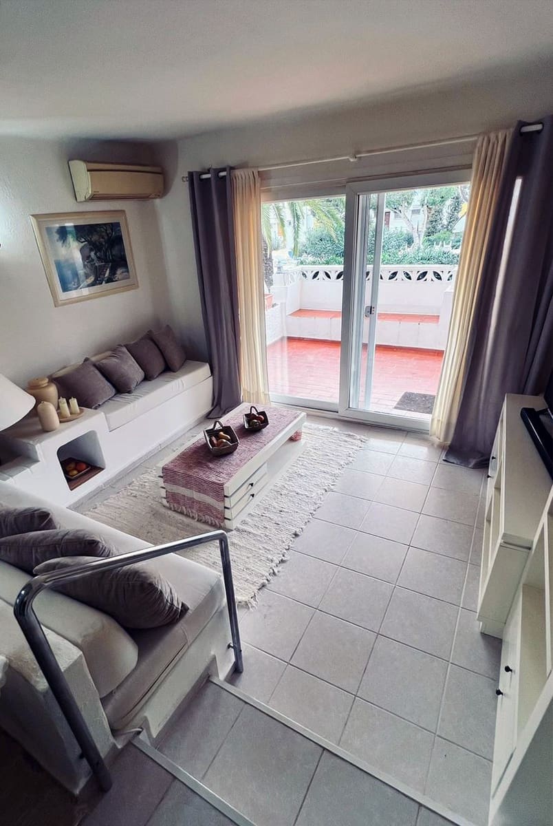 1 soverom Leilighet til salgs i Santa Eulalia / Santa Eularia med svømmebasseng - € 320 000 (Ref: 9546907)