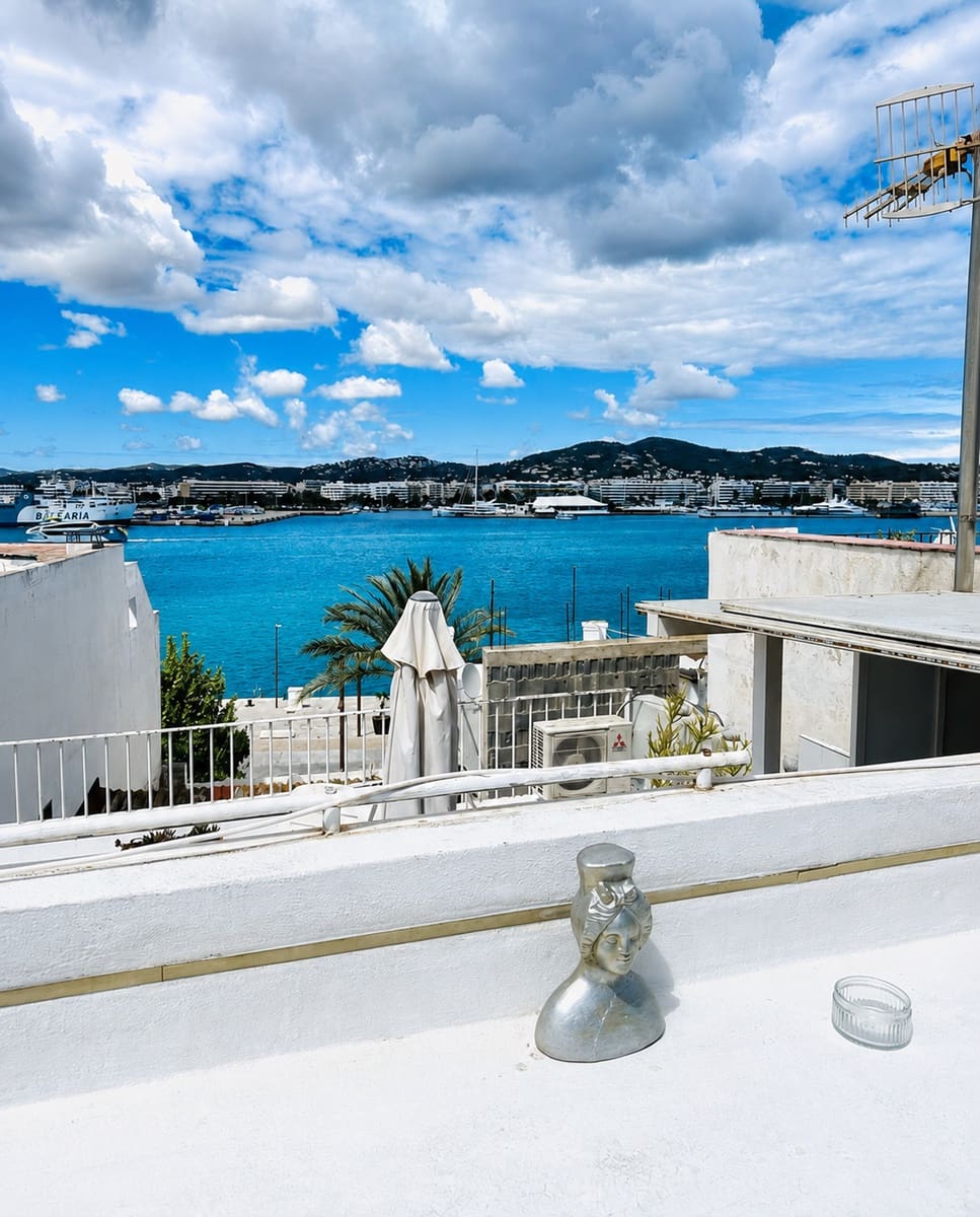 1 bedroom Penthouse for sale in Ibiza / Eivissa town - € 315,000 (Ref: 9932246)