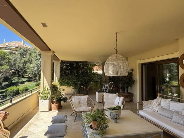 4 Zimmer Apartment zu verkaufen in Sotogrande Alto, San Roque mit Pool Garage - 1.590.000 € (Ref: 10078527)