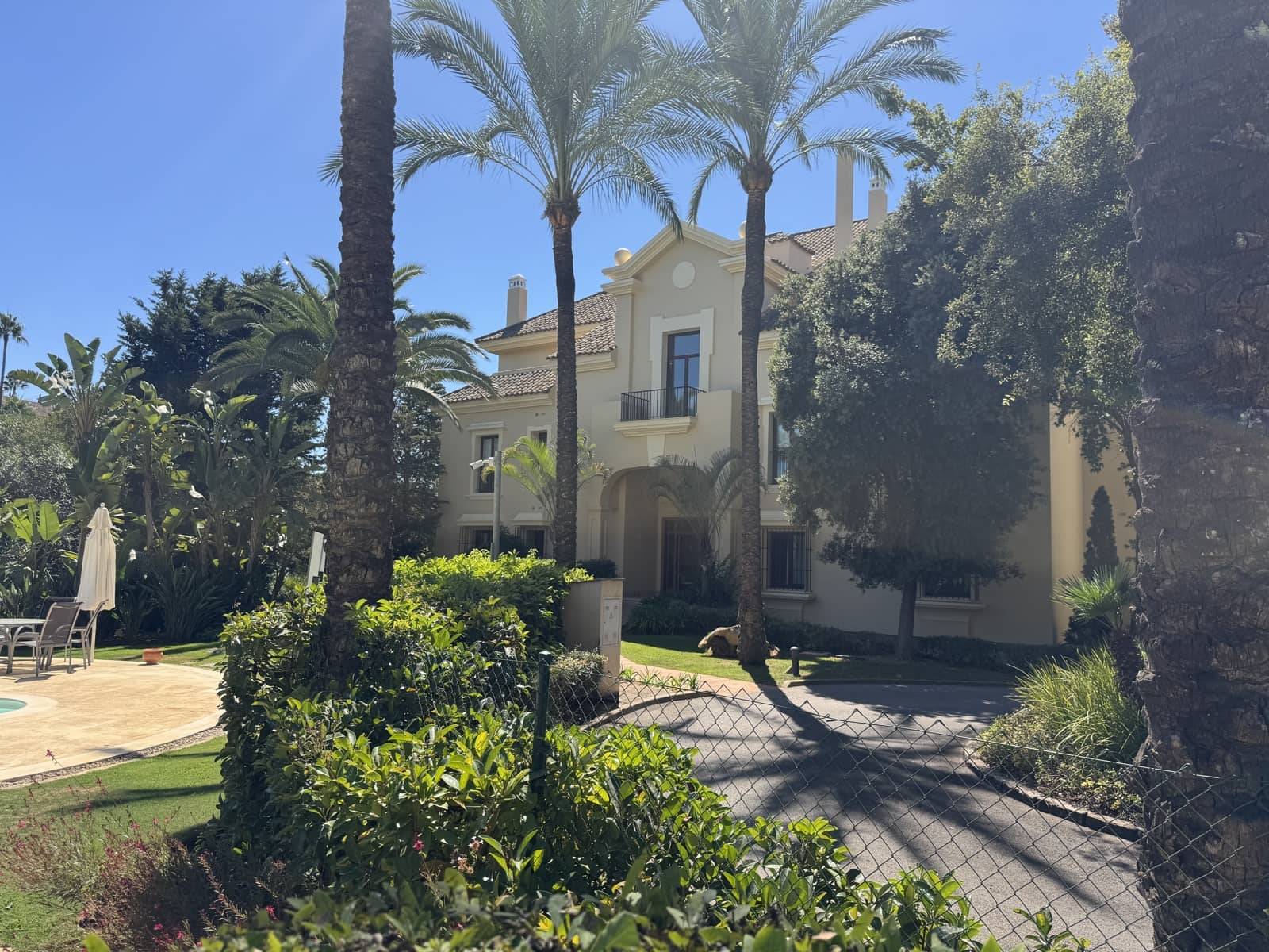 4 Zimmer Apartment zu verkaufen in Sotogrande mit Pool Garage - 1.590.000 € (Ref: 10078527)