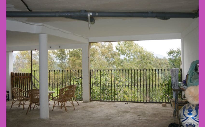 8 soverom Hus til salgs i Jimena de la Frontera med garasje - € 249 950 (Ref: 4734418)