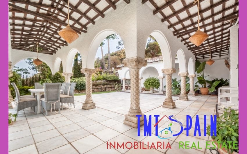 9 soveværelse Finca/Landehus til salg i Algeciras med swimmingpool garage - € 1.550.000 (Ref: 5779196)