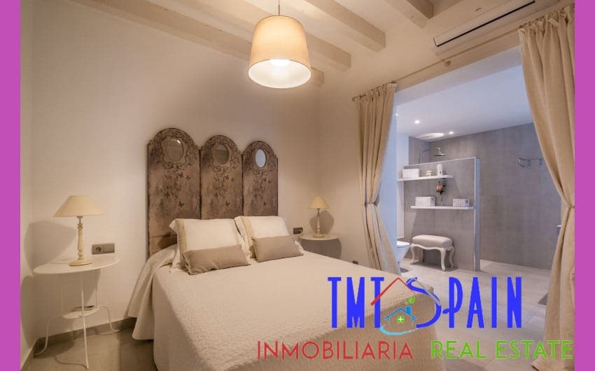 9 soveværelse Finca/Landehus til salg i Algeciras med swimmingpool garage - € 1.550.000 (Ref: 5779196)