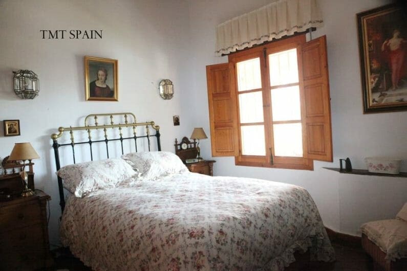 3 soveværelse Finca/Landehus til salg i Los Barrios med swimmingpool garage - € 645.000 (Ref: 5933038)